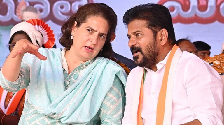 تلنگانہ بلدی انتخابات: والدین کی جیت کیلئے انتخابی مہم چلانے سات سمندر پار سے واپسی